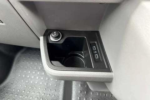 PK74OAD Volkswagen Transporter T28 Panel van Highline SWB 110 PS 2.0 TDI 5sp Manual Thumbnail #30