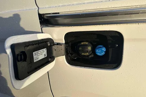 PJ75ZRR Volkswagen Caddy C20 Caddy Cargo Commerce SWB 102 PS 2.0 TDI 6sp Manual Thumbnail #40