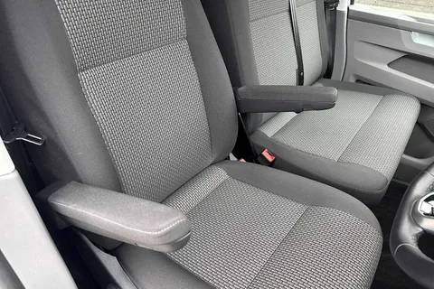 PK74OBM Volkswagen Transporter T30 Panel van Highline SWB 204 PS 2.0 TDI 7sp DSG Thumbnail #35