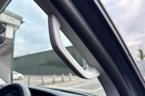 PK74OAC Volkswagen Transporter T28 Panel van Highline SWB 110 PS 2.0 TDI 5sp Manual Thumbnail #36