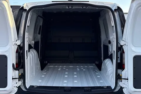 PJ75LEF Volkswagen Caddy 2.0 TDI 102PS Commerce Van [Business/Tech Pack] Thumbnail #9