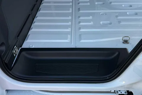 PJ75LEF Volkswagen Caddy 2.0 TDI 102PS Commerce Van [Business/Tech Pack] Thumbnail #43