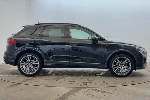 KM25SFV Audi Q3 Black Edition 35 TFSI  150 PS S tronic Thumbnail #3