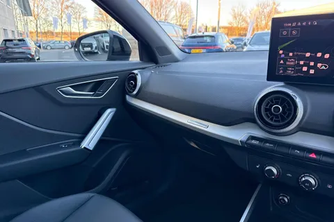  Audi Q2 1.0 TFSI 30 Black Edition Euro 6 (s/s) 5dr Thumbnail #15