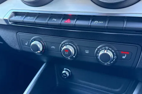  Audi Q2 1.0 TFSI 30 Black Edition Euro 6 (s/s) 5dr Thumbnail #19