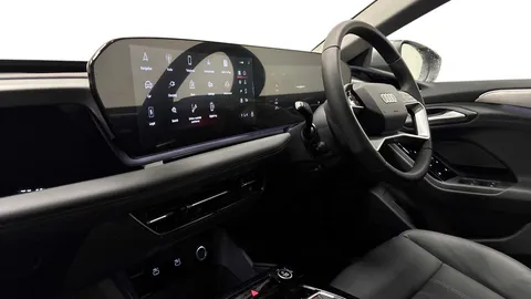 DC25BUO Audi A6 E-Tron Avant 83kWh Sport Auto 5dr Thumbnail #2