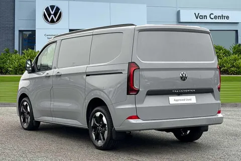 BT75CHH Volkswagen Transporter 2.0 TDI 150 Commerce Pro Van Auto Thumbnail #3