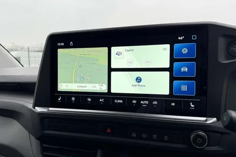 BT75CHH Volkswagen Transporter 2.0 TDI 150 Commerce Pro Van Auto Thumbnail #12