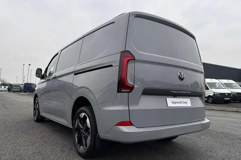 BT75CHH Volkswagen Transporter 2.0 TDI 150 Commerce Pro Van Auto Thumbnail #16
