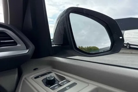 DA75URF Volkswagen California Ocean T7 SWB 150 PS DSG - 19' Wheels /Advanced Parking Pack Thumbnail #17