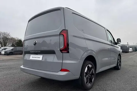 BT75CHH Volkswagen Transporter 2.0 TDI 150 Commerce Pro Van Auto Thumbnail #30