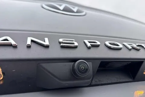 BT75CHH Volkswagen Transporter 2.0 TDI 150 Commerce Pro Van Auto Thumbnail #31