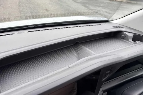 BT75CHH Volkswagen Transporter 2.0 TDI 150 Commerce Pro Van Auto Thumbnail #36