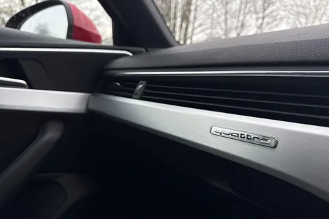 BF66AXR Audi A4 2.0 TDI S line S Tronic quattro Euro 6 (s/s) 4dr Thumbnail #42