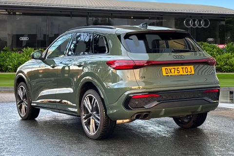 DX75TOJ Audi Q5 SUV Edition 1 TDI quattro 204 PS S tronic Thumbnail #3