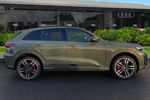 DX75TOJ Audi Q5 SUV Edition 1 TDI quattro 204 PS S tronic Thumbnail #4