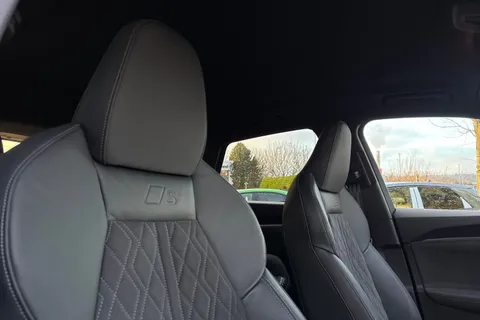 DX75TOJ Audi Q5 SUV Edition 1 TDI quattro 204 PS S tronic Thumbnail #24