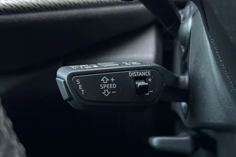 DX75TOJ Audi Q5 SUV Edition 1 TDI quattro 204 PS S tronic Thumbnail #37