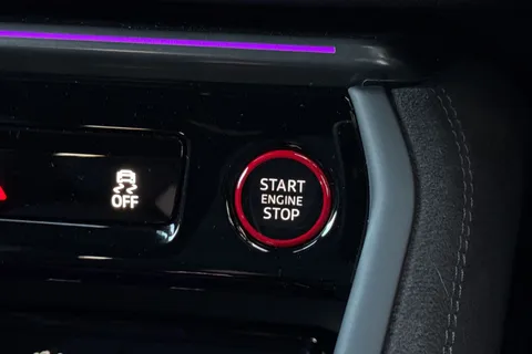 DX75TOJ Audi Q5 SUV Edition 1 TDI quattro 204 PS S tronic Thumbnail #41