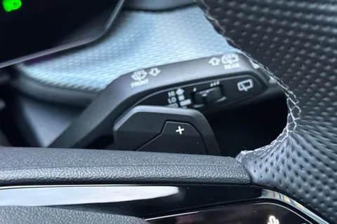 DX75TOJ Audi Q5 SUV Edition 1 TDI quattro 204 PS S tronic Thumbnail #43