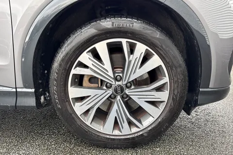 KM73WRZ Audi Q4 e-tron Q4  (S) Sport 40 e-tron  150,00 kW Thumbnail #11