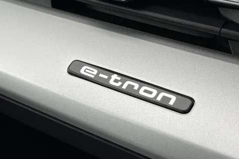 KM73WRZ Audi Q4 e-tron Q4  (S) Sport 40 e-tron  150,00 kW Thumbnail #46