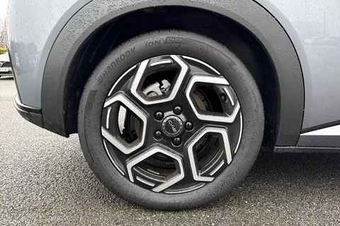 DE75UKW BYD Dolphin 60.48kWh Design Auto 5dr Thumbnail #22