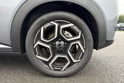 DE75UKW BYD Dolphin 60.48kWh Design Auto 5dr Thumbnail #24