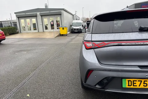 DE75UKW BYD Dolphin 60.48kWh Design Auto 5dr Thumbnail #32