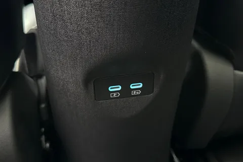 DE75UKW BYD Dolphin 60.48kWh Design Auto 5dr Thumbnail #38