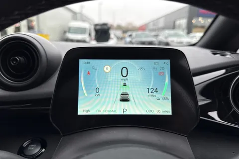 DE75UKW BYD Dolphin 60.48kWh Design Auto 5dr Thumbnail #43