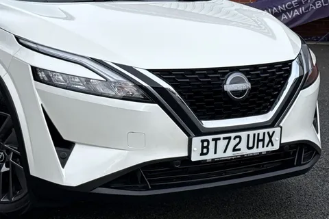 BT72UHX Nissan Qashqai 1.3 DIG-T MHEV Acenta Premium XTRON Euro 6 (s/s) 5dr Thumbnail #10