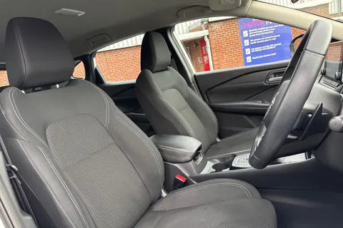 BT72UHX Nissan Qashqai 1.3 DIG-T MHEV Acenta Premium XTRON Euro 6 (s/s) 5dr Thumbnail #25