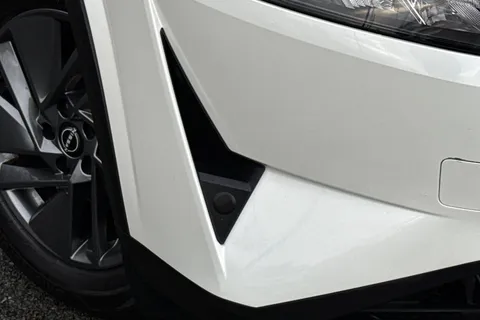 BT72UHX Nissan Qashqai 1.3 DIG-T MHEV Acenta Premium XTRON Euro 6 (s/s) 5dr Thumbnail #27