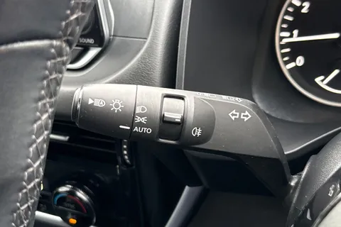 BT72UHX Nissan Qashqai 1.3 DIG-T MHEV Acenta Premium XTRON Euro 6 (s/s) 5dr Thumbnail #38