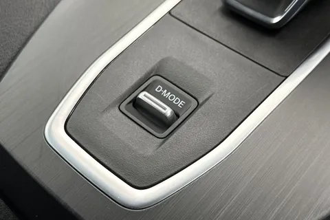 BT72UHX Nissan Qashqai 1.3 DIG-T MHEV Acenta Premium XTRON Euro 6 (s/s) 5dr Thumbnail #40