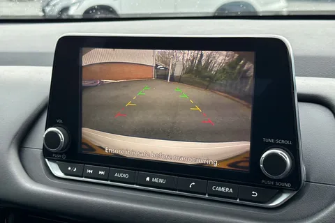 BT72UHX Nissan Qashqai 1.3 DIG-T MHEV Acenta Premium XTRON Euro 6 (s/s) 5dr Thumbnail #48