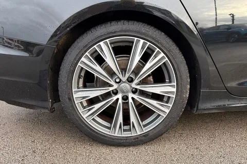 PN69ERY Audi A6 Saloon 2.0 TDI 40 S line S Tronic quattro Euro 6 (s/s) 4dr Thumbnail #10