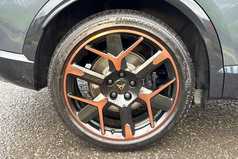 DK75VJM CUPRA Formentor 1.5 eHybrid 25.8kWh VZ3 DSG Euro 6 (s/s) 5dr Thumbnail #13