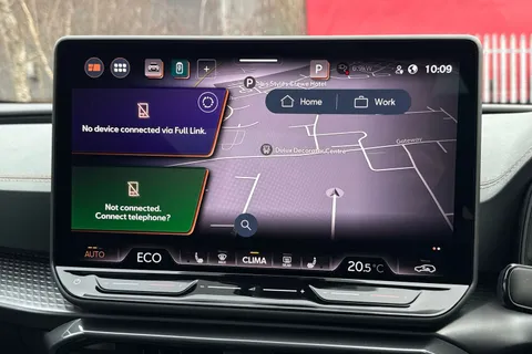 DK75VJM CUPRA Formentor 1.5 eHybrid 25.8kWh VZ3 DSG Euro 6 (s/s) 5dr Thumbnail #18