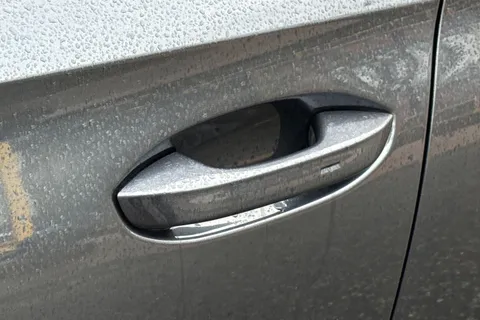 DK75VJM CUPRA Formentor 1.5 eHybrid 25.8kWh VZ3 DSG Euro 6 (s/s) 5dr Thumbnail #30