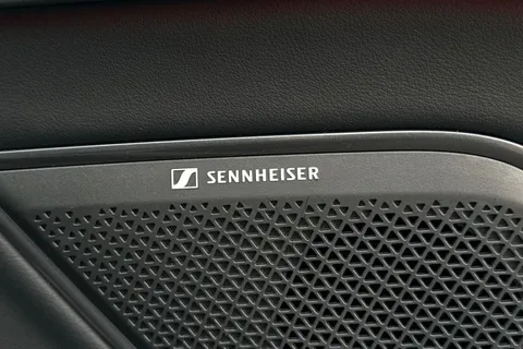 DK75VJM CUPRA Formentor 1.5 eHybrid 25.8kWh VZ3 DSG Euro 6 (s/s) 5dr Thumbnail #32