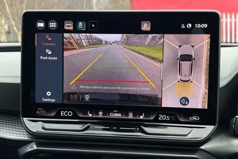 DK75VJM CUPRA Formentor 1.5 eHybrid 25.8kWh VZ3 DSG Euro 6 (s/s) 5dr Thumbnail #41