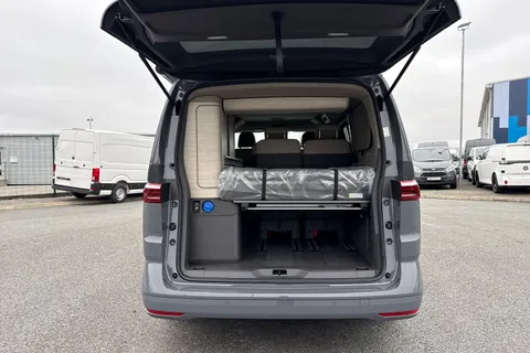 DC75WTK Volkswagen California Ocean T7 SWB 150PS  2.0 TDi DSG - Delivery Mileage Thumbnail #7