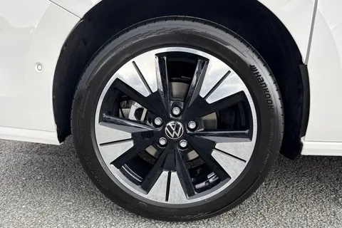 DC75VFK Volkswagen California Ocean T7 SWB 150 PS DSG - 19' Wheels /Advanced Parking  / Tow Pack Thumbnail #11