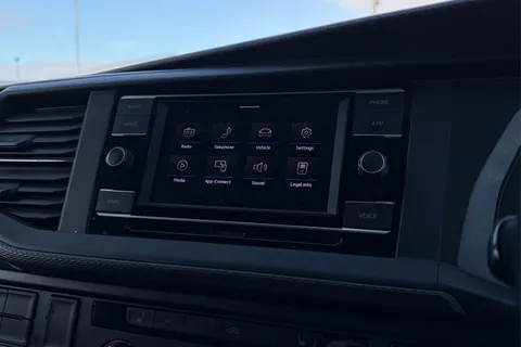 DE74PXJ Volkswagen Transporter 2.0 TDI 110 Startline Van Thumbnail #17