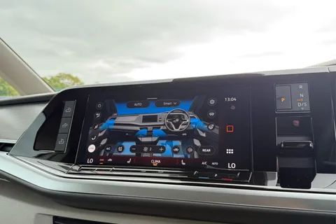 DC75VFK Volkswagen California Ocean T7 SWB 150 PS DSG - 19' Wheels /Advanced Parking  / Tow Pack Thumbnail #22