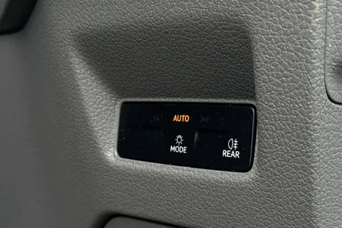 DA75OJW Volkswagen Crafter CR35 Commerce Plus MWB 140 PS FWD  - 25 Model Year Thumbnail #35