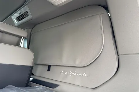 DC75WTK Volkswagen California Ocean T7 SWB 150PS  2.0 TDi DSG - Delivery Mileage Thumbnail #40