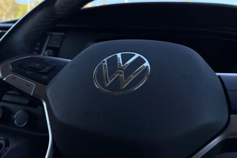 DG74CXO Volkswagen Transporter 2.0 TDI 150 Highline Van Thumbnail #41